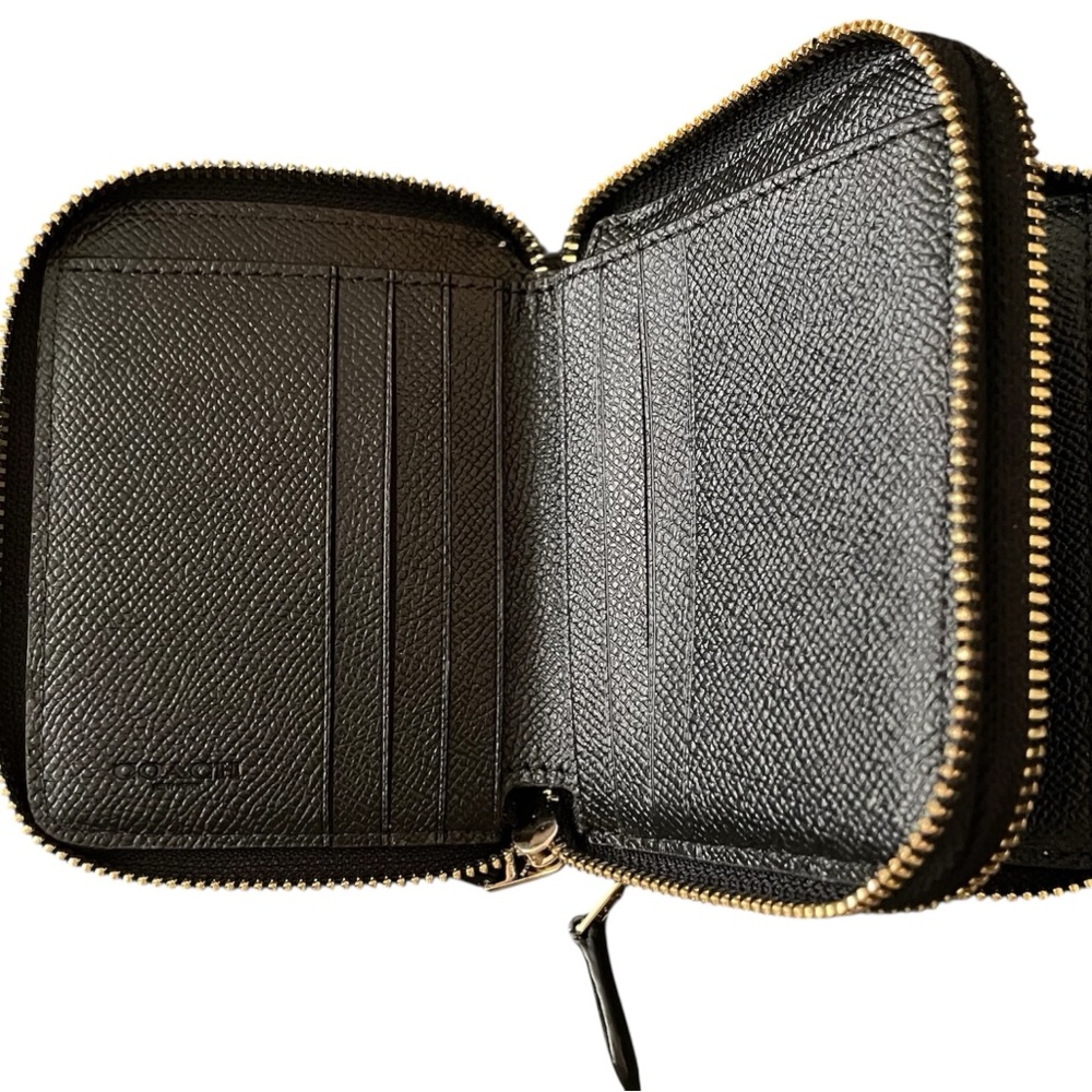 Coach double zip two tone compact wallet. Pebbled leather, gold hardware EUC - Picture 6 of 7